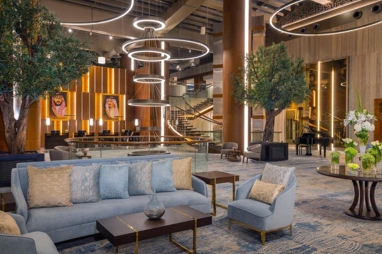 Jeddah Marriott Hotel Madinah Road Exterior photo The lobby of the hotel