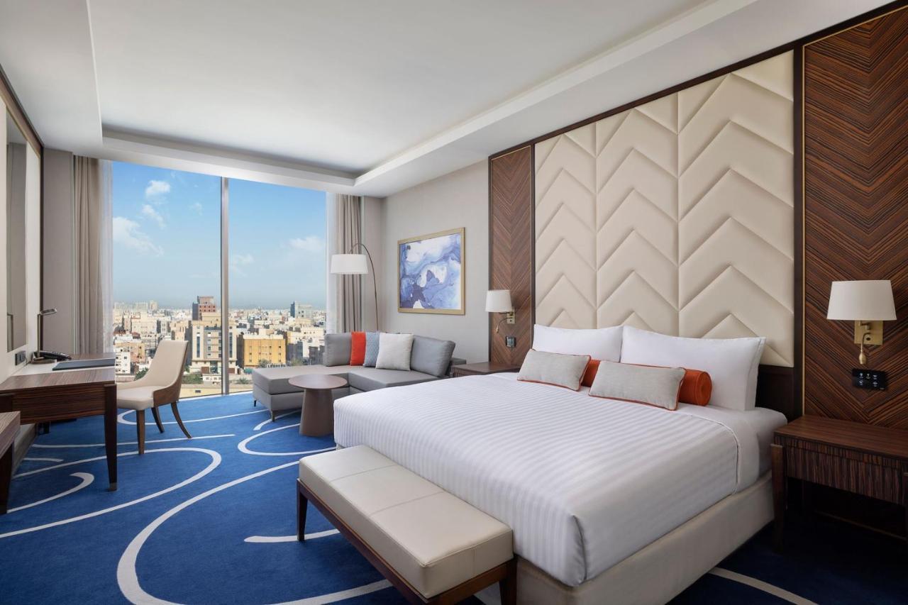 Jeddah Marriott Hotel Madinah Road Exterior photo Deluxe King