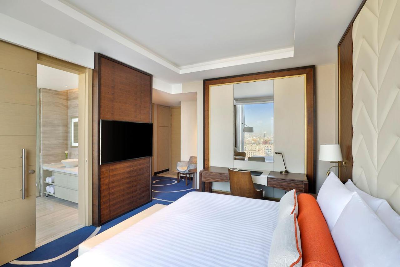 Jeddah Marriott Hotel Madinah Road Exterior photo Deluxe King